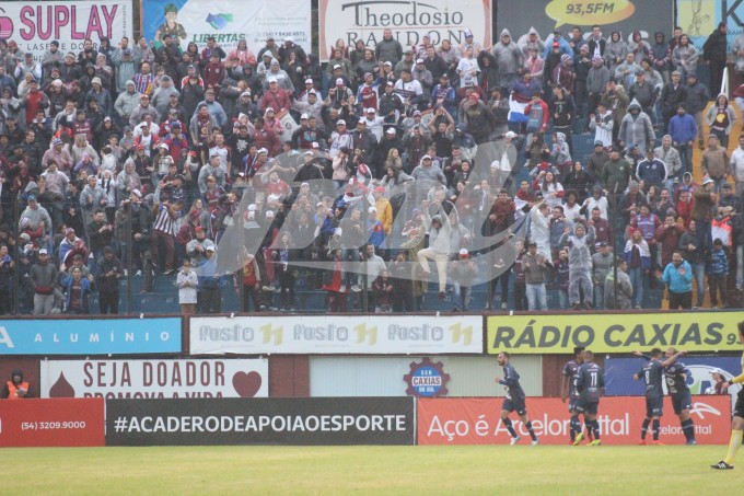 Comemoração do único gol da partida, marcado por Michel/Foto: Kévin Sganzerla