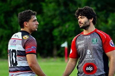 Léo Ilha e o técnico Julio Faria/Foto: Victor Andreoti