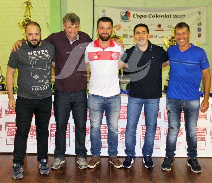 Ismael, Mauro, Caco, Edegar e Melão