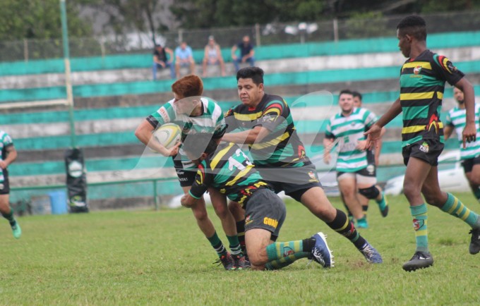 Matheus, de 17 anos, fez seu primeiro jogo oficial no estadual de Rugby XV/Foto: Kévin Sganzerla