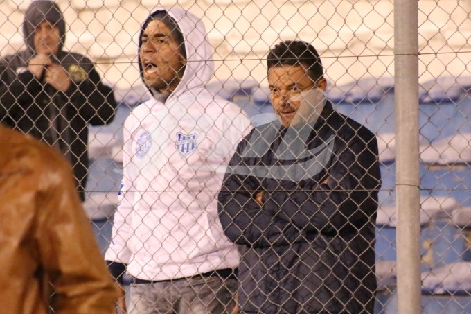 Badico depois de expulso foi ao lado da torcida