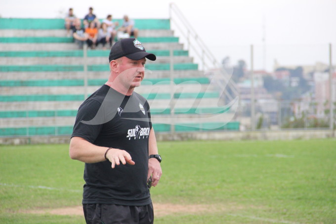 Colo não fará mais parte da equipe