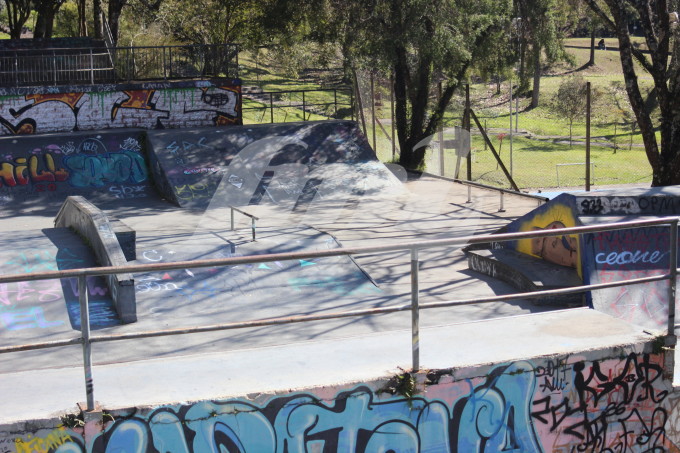 Pista da Praça Centenário é um dos locais para a prática do skate em Bento Gonçalves / Foto: Kévin Sganzerla