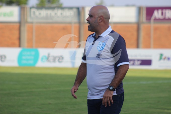 Técnico Cristian de Souza/Foto: Kévin Sganzerla