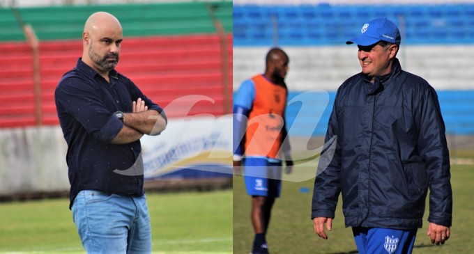 Técnico do VEC, Cristian de Souza, e técnico do Esportivo, Carlos Moraes