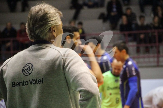 Técnico Paulão chegou para impor toda a sua experiência na equipe/Foto: Fabiano Martins/Buda