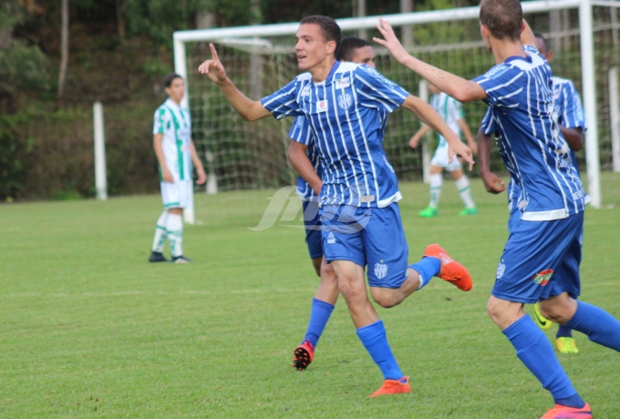 Inter vence 1º Grenal entre amigos de Flor da Serra do Sul