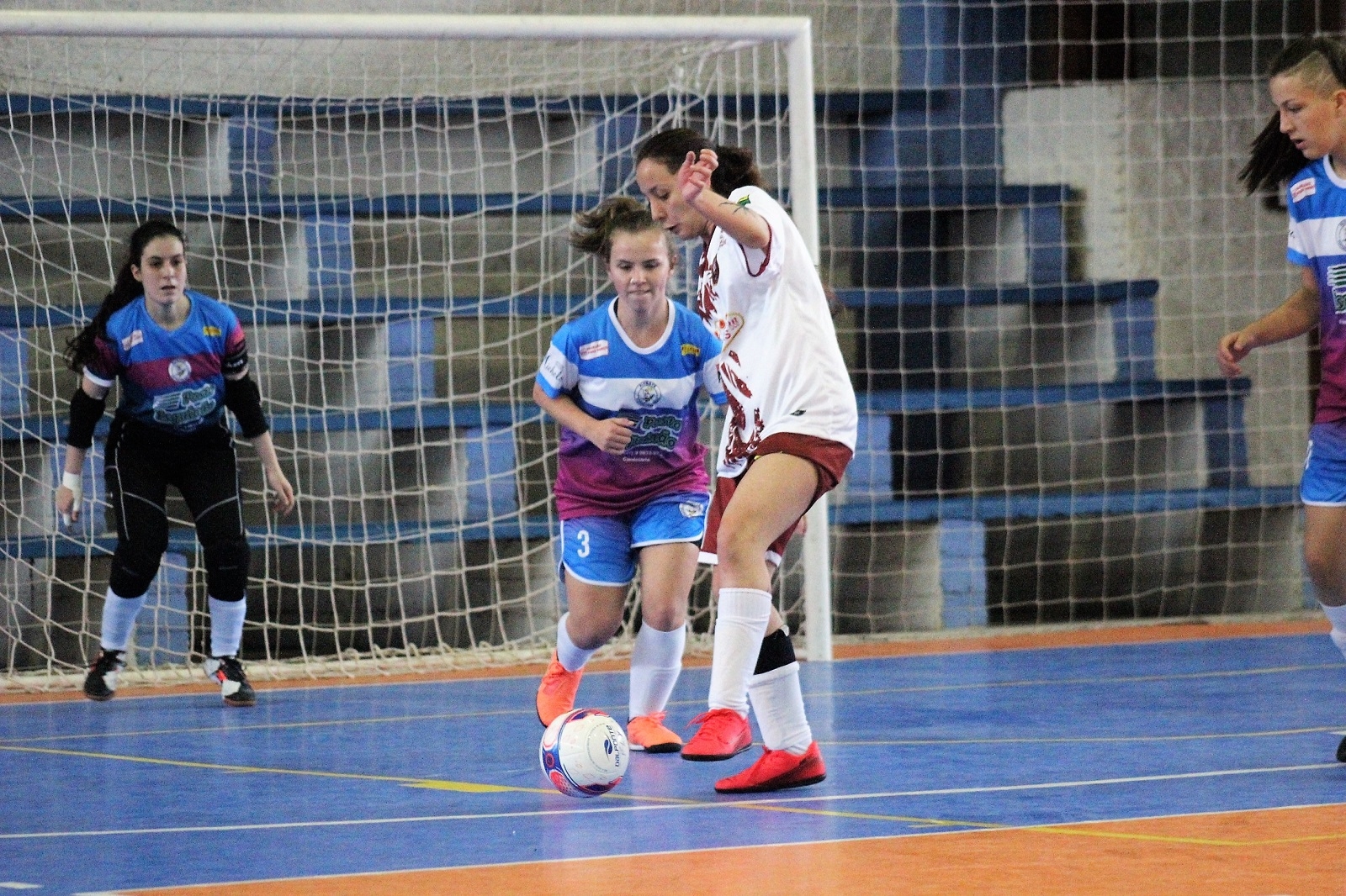 Confira os jogos do fim de semana pela série ouro e Copa RS feminina de  futsal