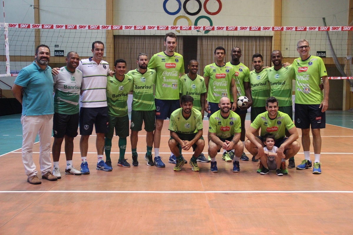 Em busca da final, Bento Vôlei encara a Sogipa - FML Esportes Not�cias